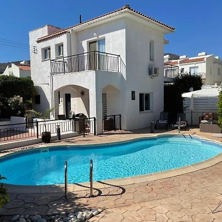 Villa Laurel Пейя Экстерьер фото